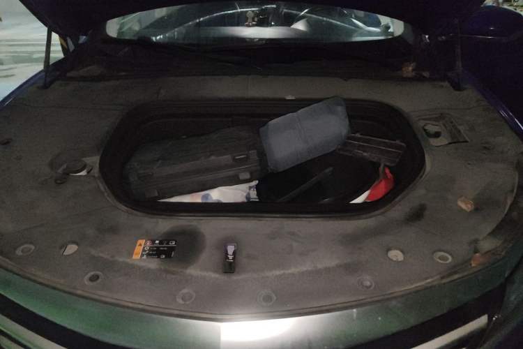 Used Roewe MARVEL X 2018 Rear-Drive Model Engine Bay