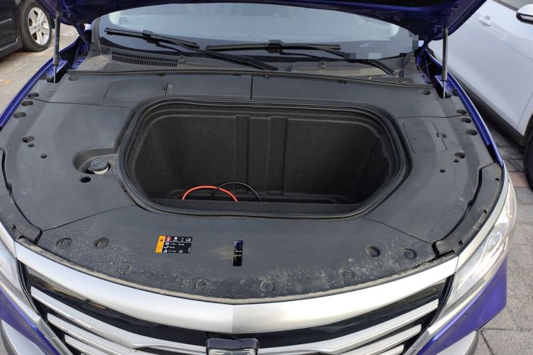 Used Roewe MARVEL X 2018 Rear-Drive Model Engine Bay