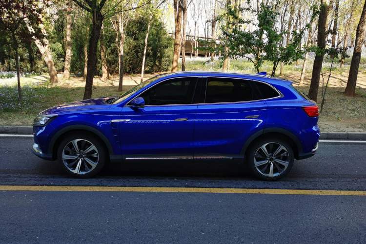 Used Roewe MARVEL X 2018 Rear-Drive Model Exterior 5