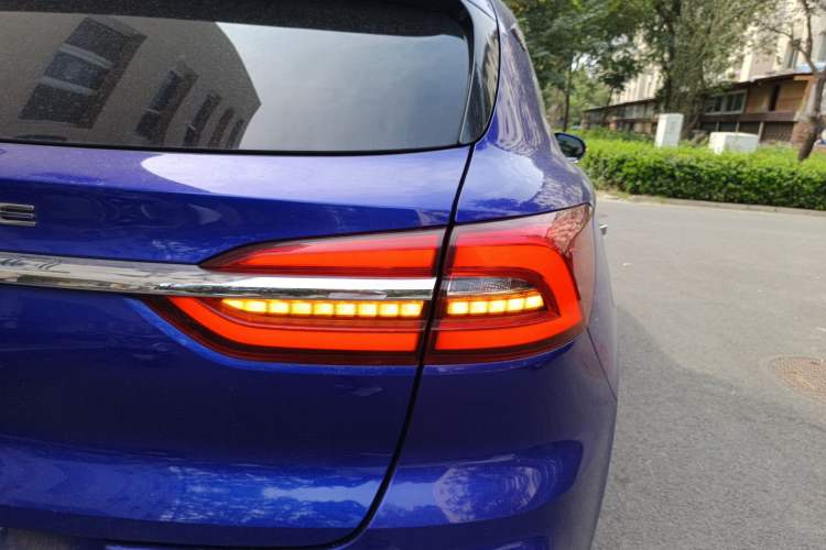Used Roewe MARVEL X 2018 Rear-Drive Model Exterior 6