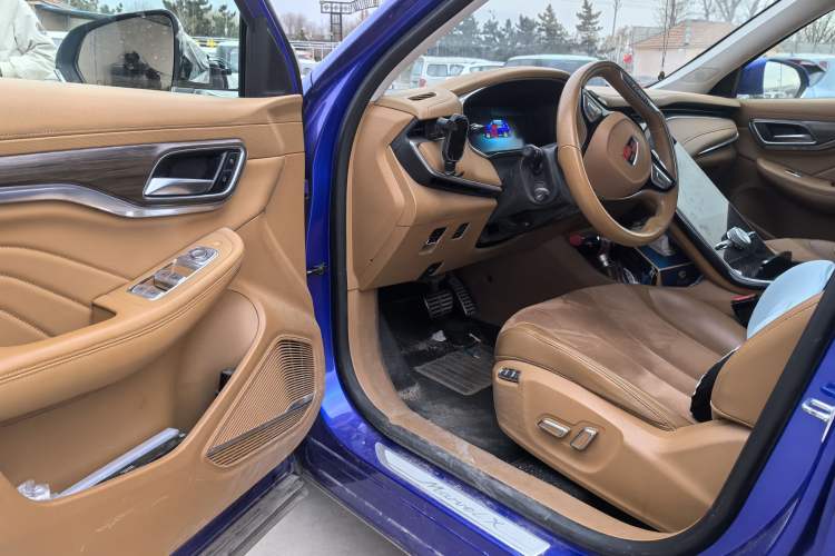 Used Roewe MARVEL X 2018 Rear-Drive Model Exterior 6