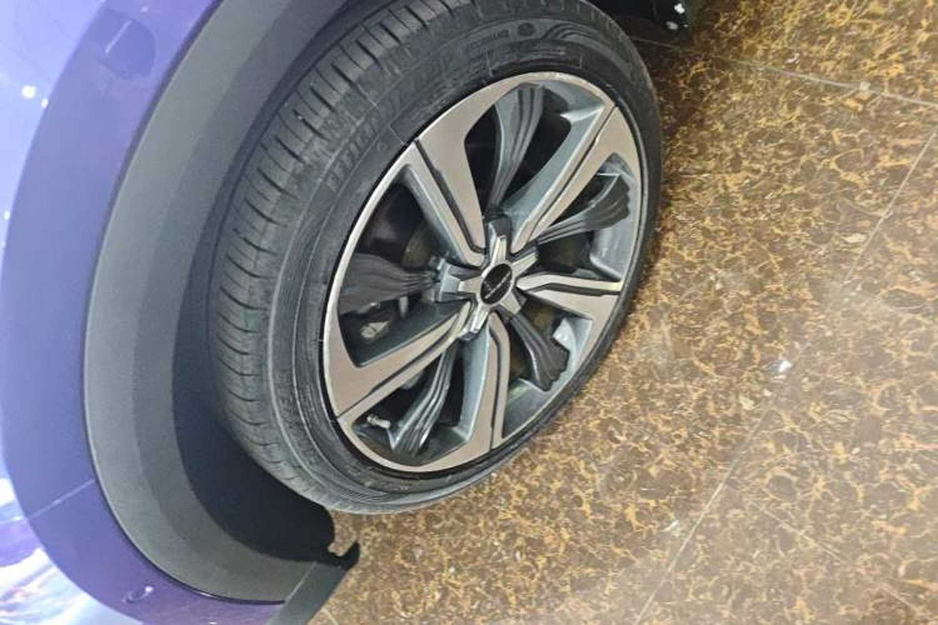 Used Roewe MARVEL X 2018 Rear-Drive Model Exterior 7