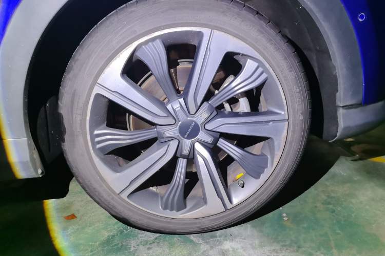 Used Roewe MARVEL X 2018 Rear-Drive Model Exterior 7