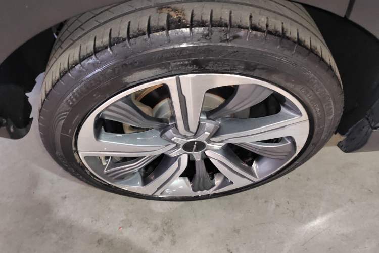 Used Roewe MARVEL X 2018 Rear-Drive Model Exterior 8