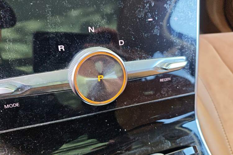 Used Roewe MARVEL X 2018 Rear-Drive Model Gear Lever