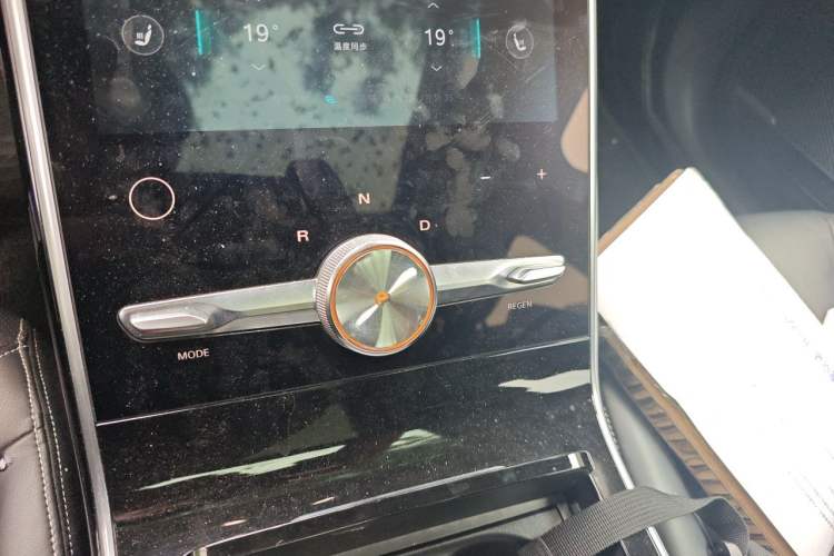 Used Roewe MARVEL X 2018 Rear-Drive Model Gear Lever