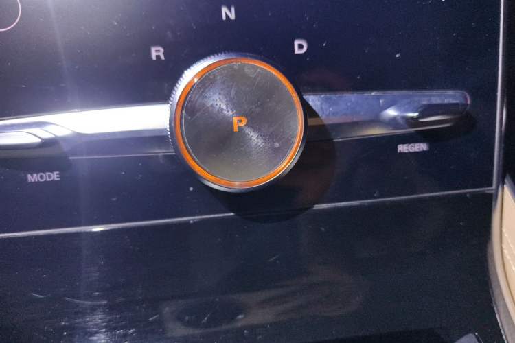 Used Roewe MARVEL X 2018 Rear-Drive Model Gear Lever