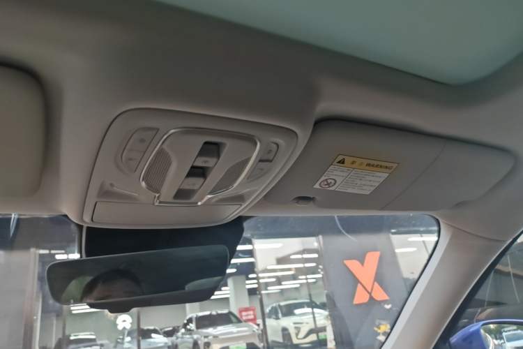 Used Roewe MARVEL X 2018 All-Wheel-Drive Model Headliner