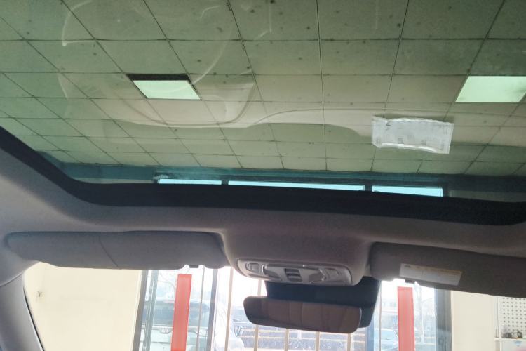 Used Roewe MARVEL X 2018 Rear-Drive Model Headliner