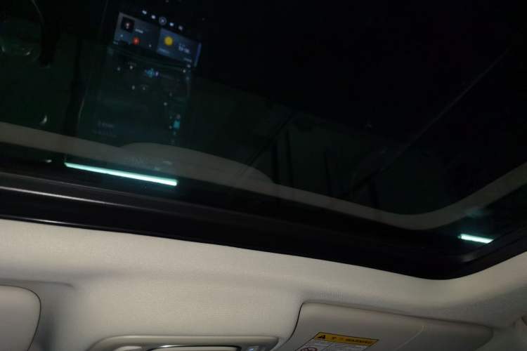 Used Roewe MARVEL X 2018 Rear-Drive Model Headliner