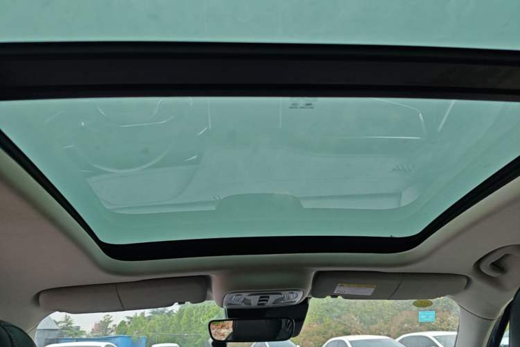 Used Roewe MARVEL X 2018 All-Wheel-Drive Model Headliner