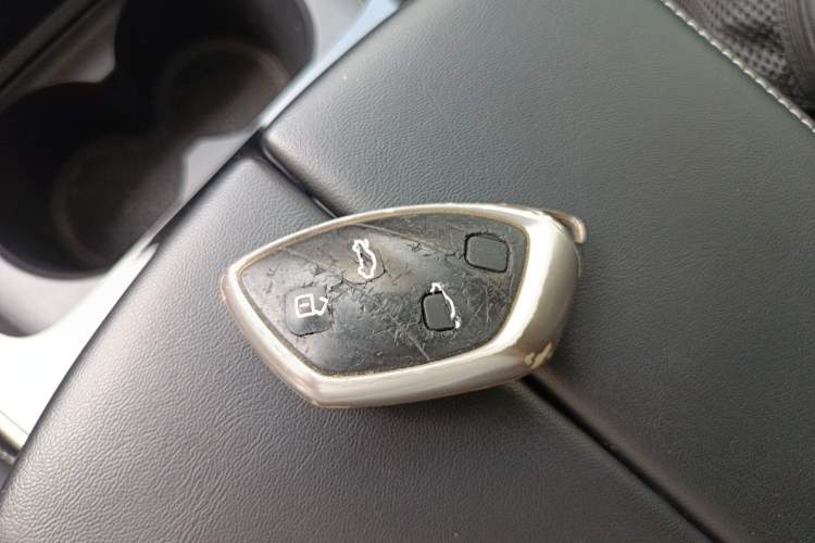 Used Roewe MARVEL X 2018 Rear-Drive Model Interior 1