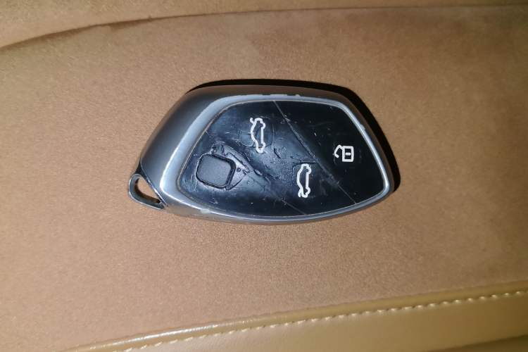 Used Roewe MARVEL X 2018 Rear-Drive Model Interior 1