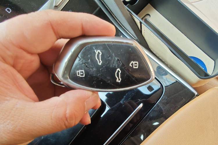 Used Roewe MARVEL X 2018 Rear-Drive Model Interior 1