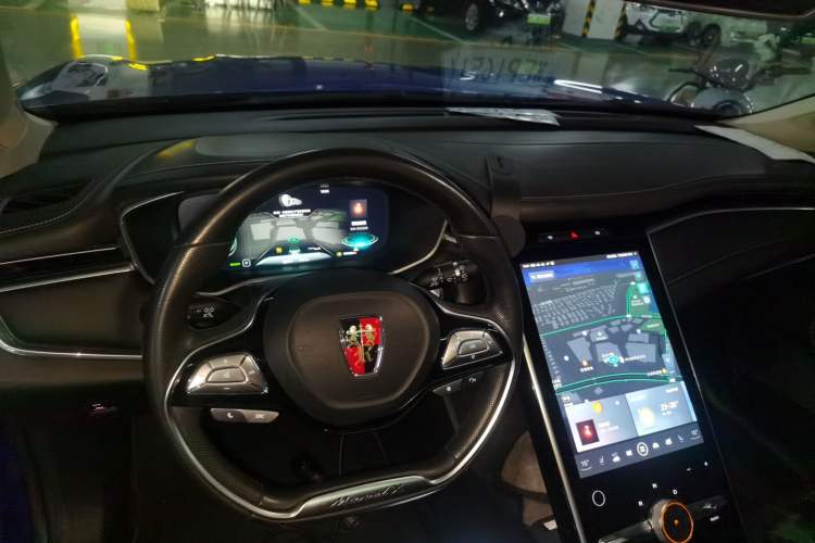 Used Roewe MARVEL X 2018 Rear-Drive Model Interior 2