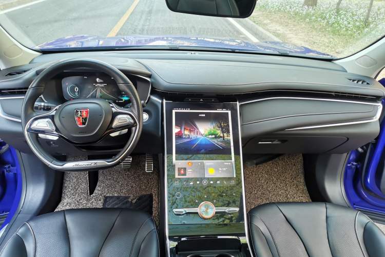 Used Roewe MARVEL X 2018 Rear-Drive Model Interior 4