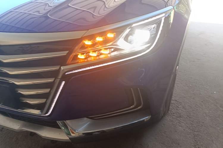 Used Roewe MARVEL X 2018 Rear-Drive Model Left Front Headlight
