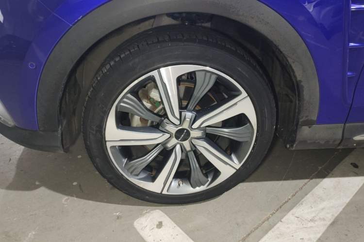 Used Roewe MARVEL X 2018 Rear-Drive Model Left Front Wheel Hub