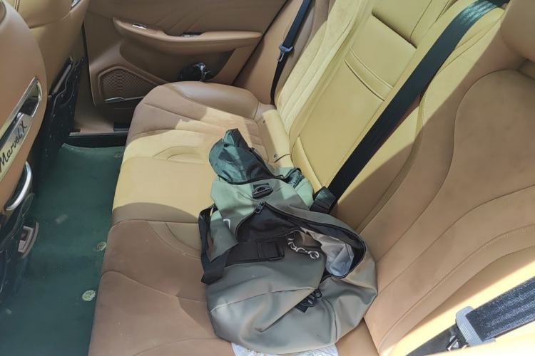 Used Roewe MARVEL X 2018 All-Wheel-Drive Model Left Rear Seat