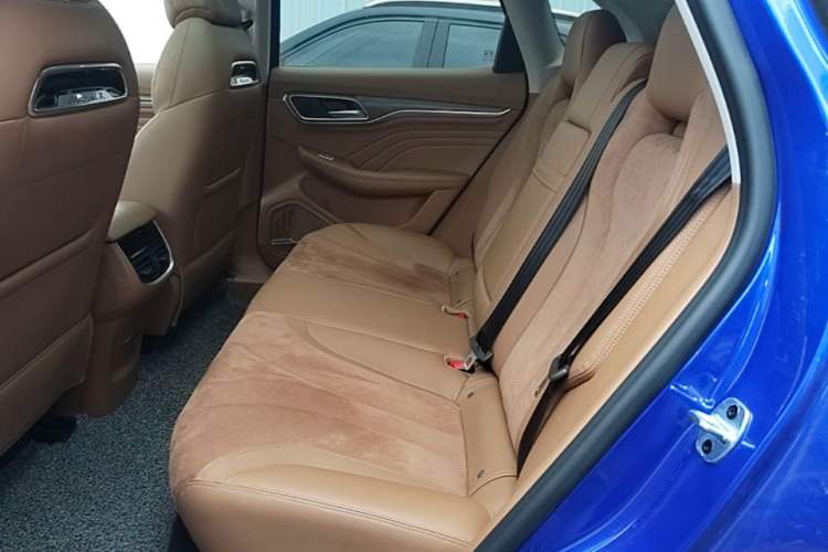 Used Roewe MARVEL X 2018 All-Wheel-Drive Model Left Rear Seat