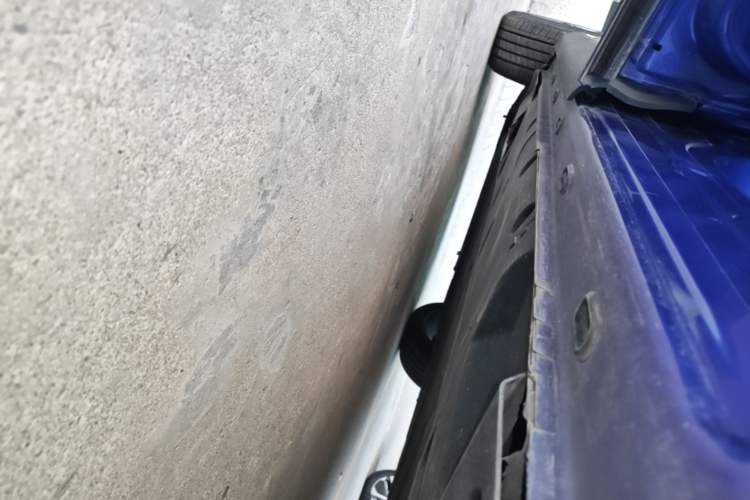 Used Roewe MARVEL X 2018 All-Wheel-Drive Model Left Side Sill
