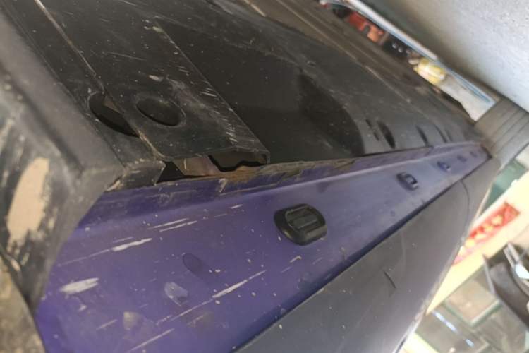Used Roewe MARVEL X 2018 Rear-Drive Model Left Side Sill