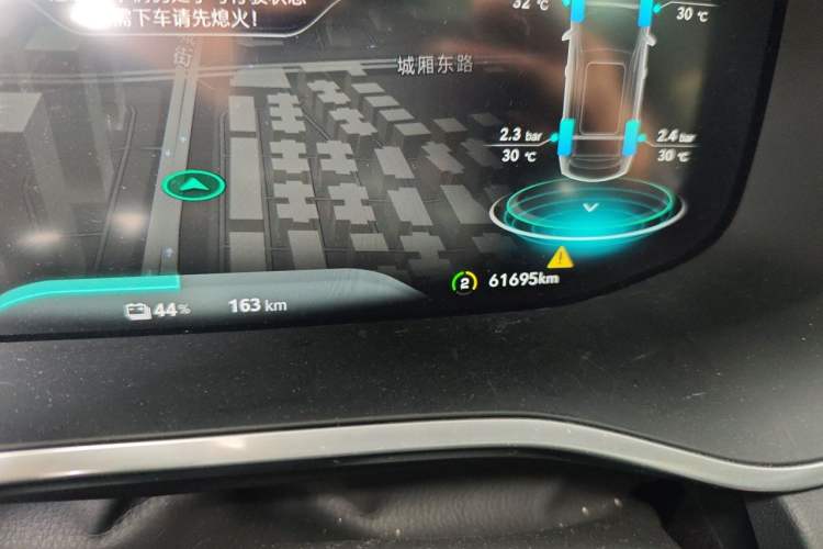 Used Roewe MARVEL X 2018 Rear-Drive Model Odometer Close Up