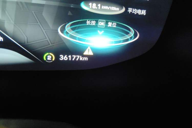 Used Roewe MARVEL X 2018 Rear-Drive Model Odometer Close Up
