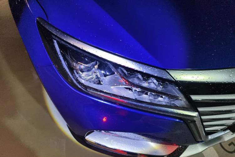 Used Roewe MARVEL X 2018 Rear-Drive Model Right Front Headlight