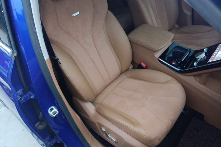 Used Roewe MARVEL X 2018 Rear-Drive Model Right Front Seat