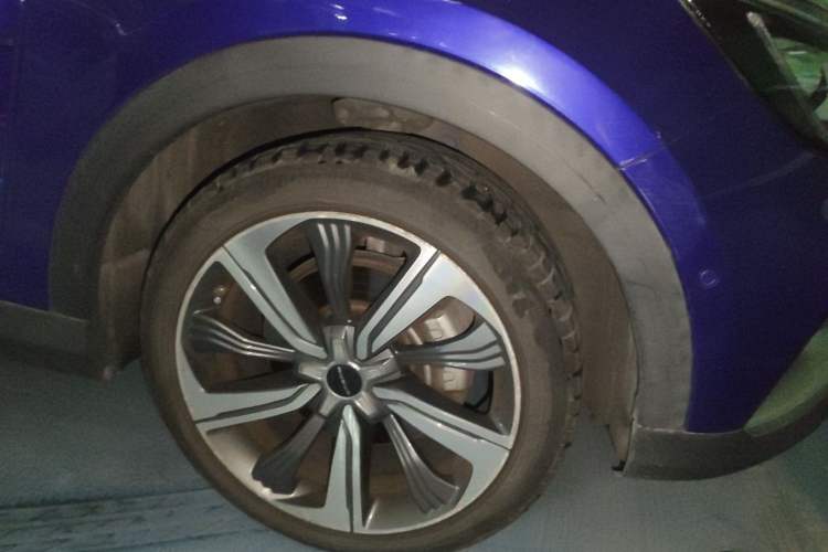 Used Roewe MARVEL X 2018 Rear-Drive Model Right Front Wheel Hub