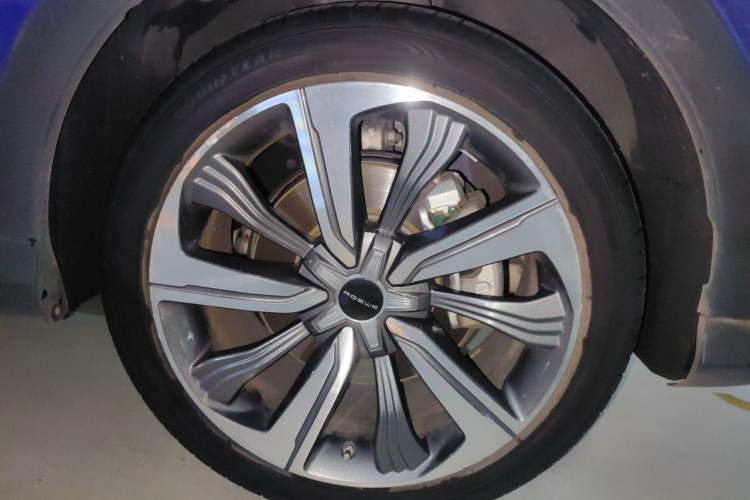Used Roewe MARVEL X 2018 Rear-Drive Model Right Front Wheel Hub