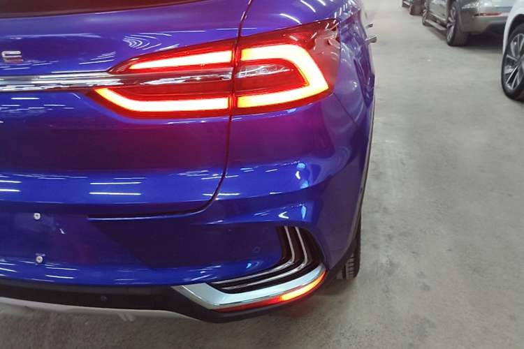 Used Roewe MARVEL X 2018 All-Wheel-Drive Model Right Rear Taillight