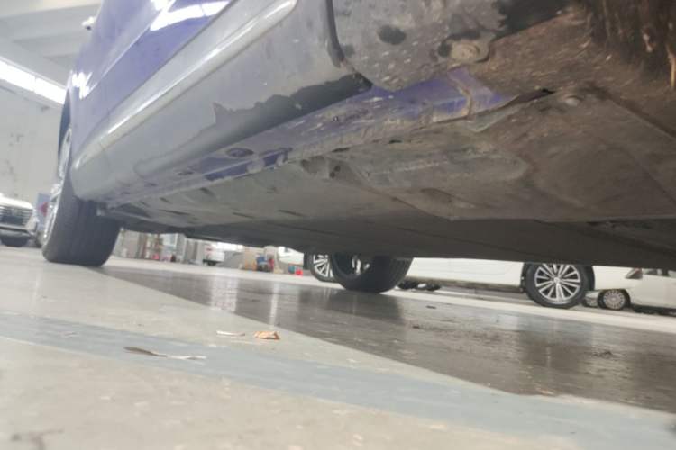 Used Roewe MARVEL X 2018 Rear-Drive Model Right Side Sill