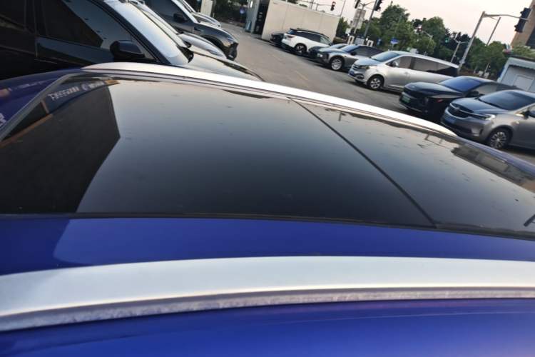 Used Roewe MARVEL X 2018 All-Wheel-Drive Model Roof