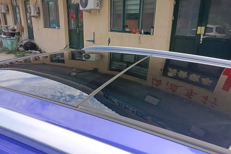 Used Roewe MARVEL X 2018 Rear-Drive Model Roof