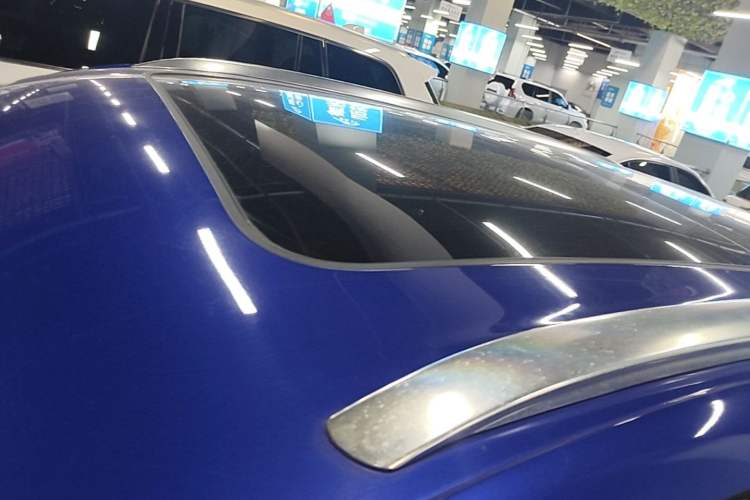 Used Roewe MARVEL X 2018 All-Wheel-Drive Model Roof