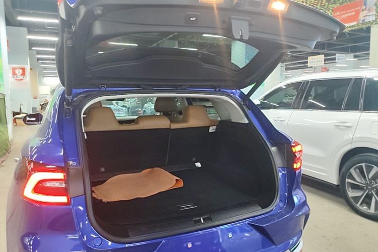 Used Roewe MARVEL X 2018 All-Wheel-Drive Model Trunk