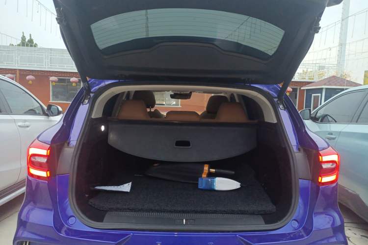 Used Roewe MARVEL X 2018 Rear-Drive Model Trunk