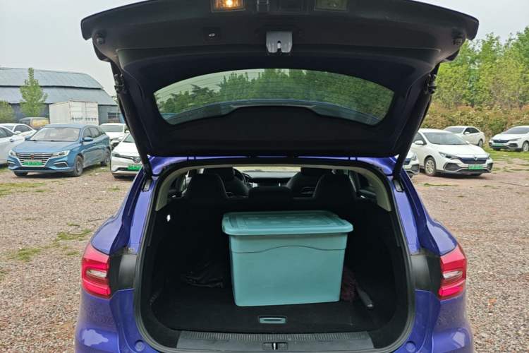 Used Roewe MARVEL X 2018 All-Wheel-Drive Model Trunk