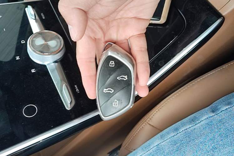 Used Roewe MARVEL X 2018 All-Wheel-Drive Model Vehicle Key