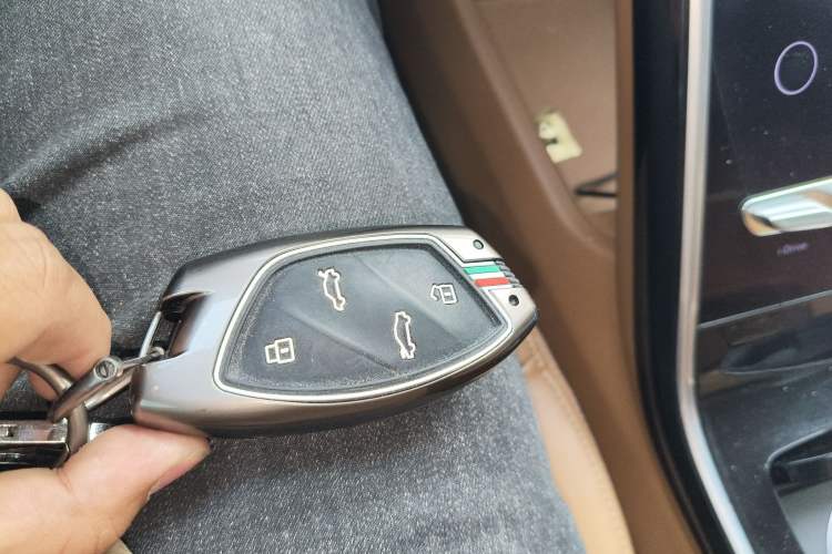 Used Roewe MARVEL X 2018 All-Wheel-Drive Model Vehicle Key