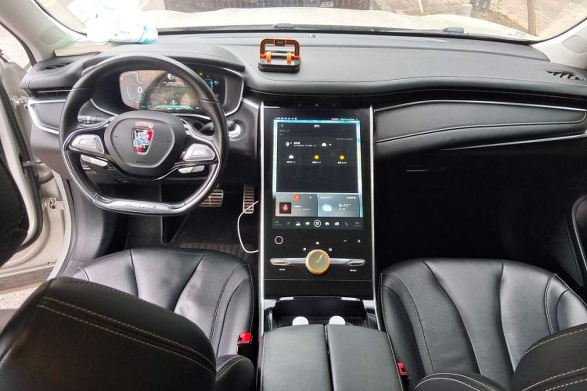 Used Roewe MARVEL X 2018 Rear-Drive Model Center Console