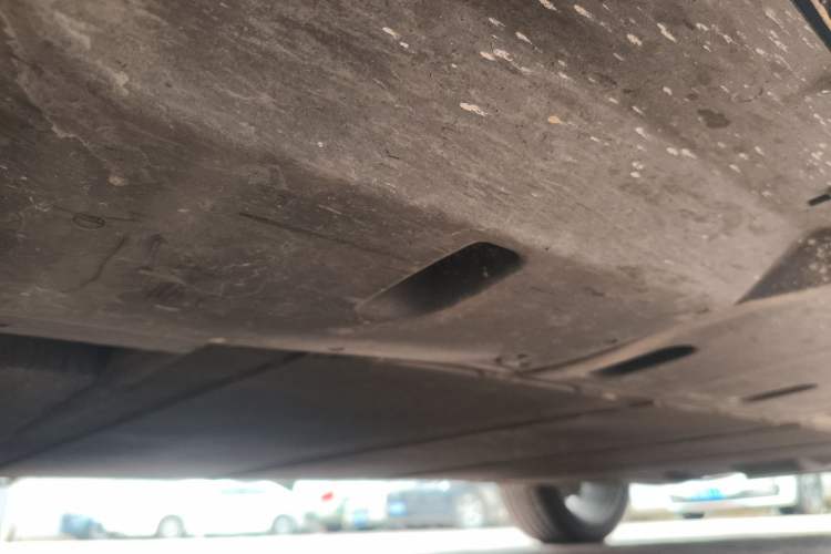 Used Roewe MARVEL X 2018 Rear-Drive Model Chassis Front Left