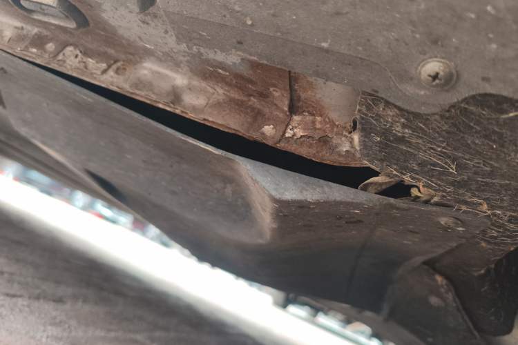Used Roewe MARVEL X 2018 Rear-Drive Model Chassis Front Right