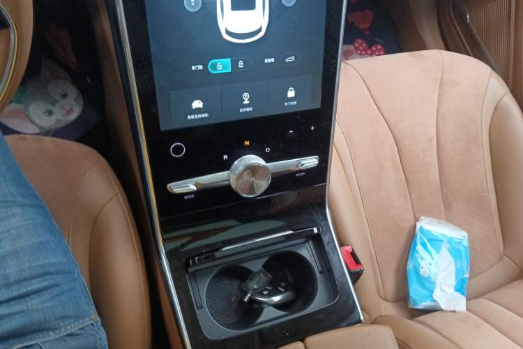 Used Roewe MARVEL X 2018 Rear-Drive Model Gear Lever