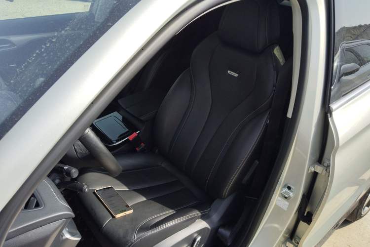Used Roewe MARVEL X 2018 All-Wheel-Drive Model Left Front Seat