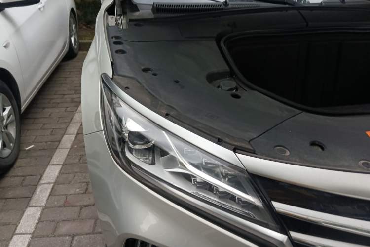 Used Roewe MARVEL X 2018 Rear-Drive Model Right Front Headlight