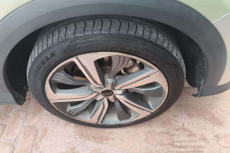Used Roewe MARVEL X 2018 Rear-Drive Model Right Front Wheel Hub