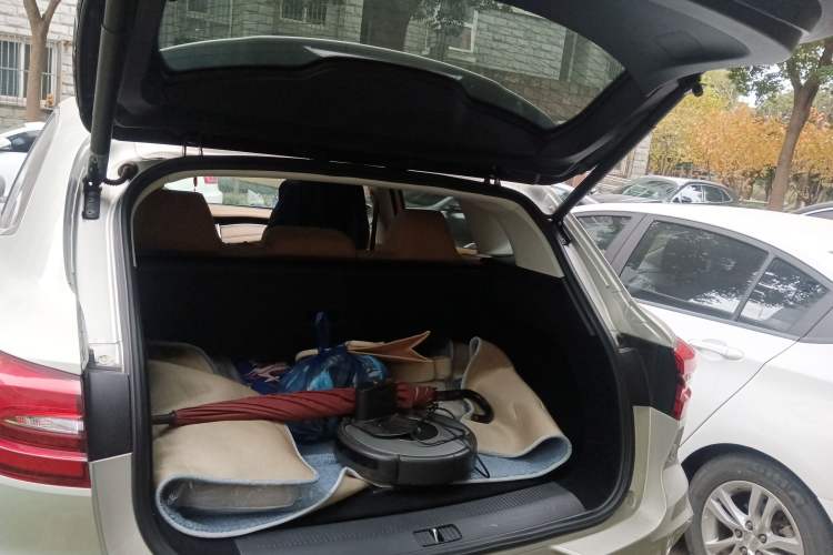 Used Roewe MARVEL X 2018 Rear-Drive Model Trunk